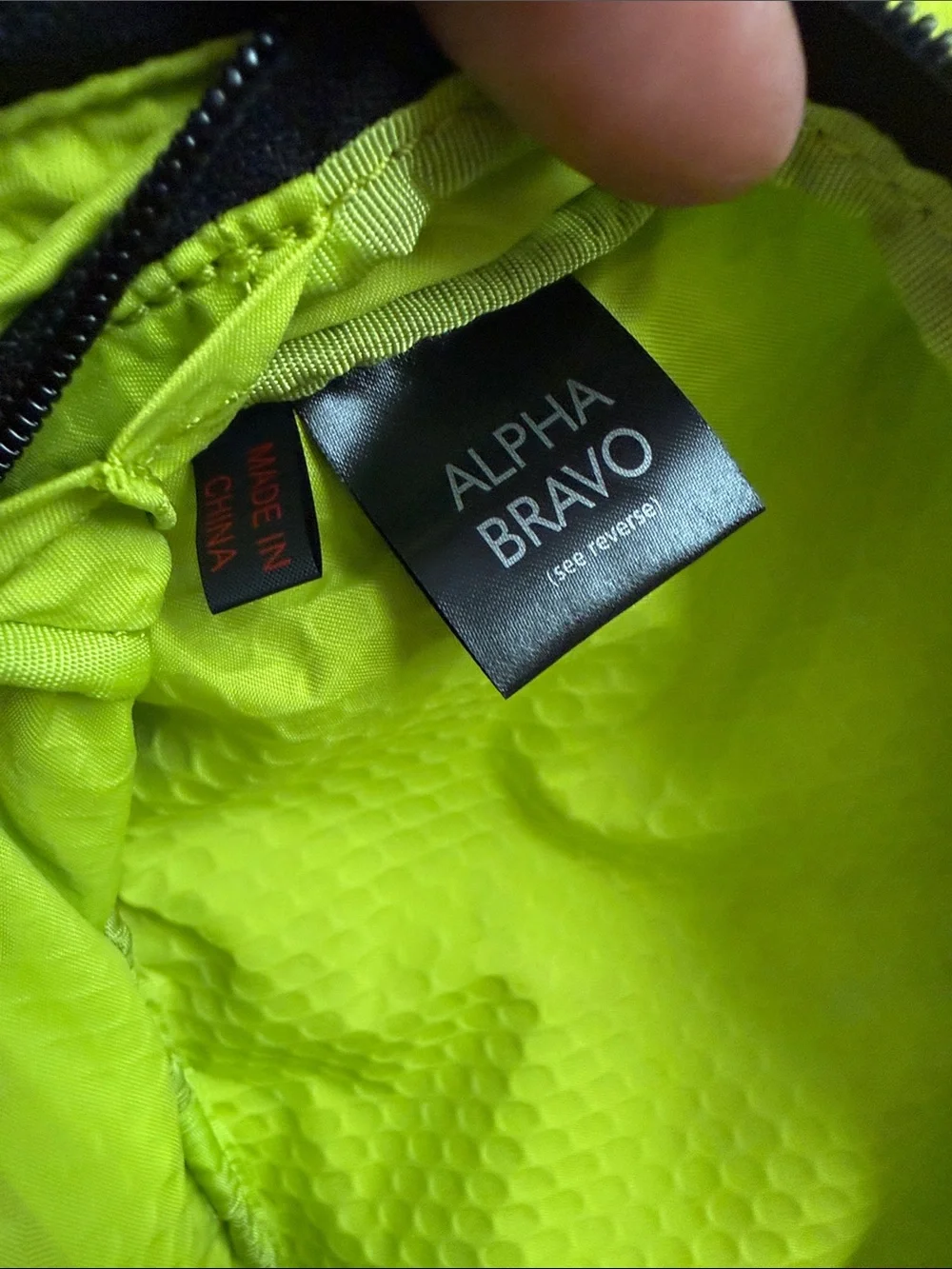 Tumi Alpha Bravo Travel kit/ toiletry bag with hanger blue & green